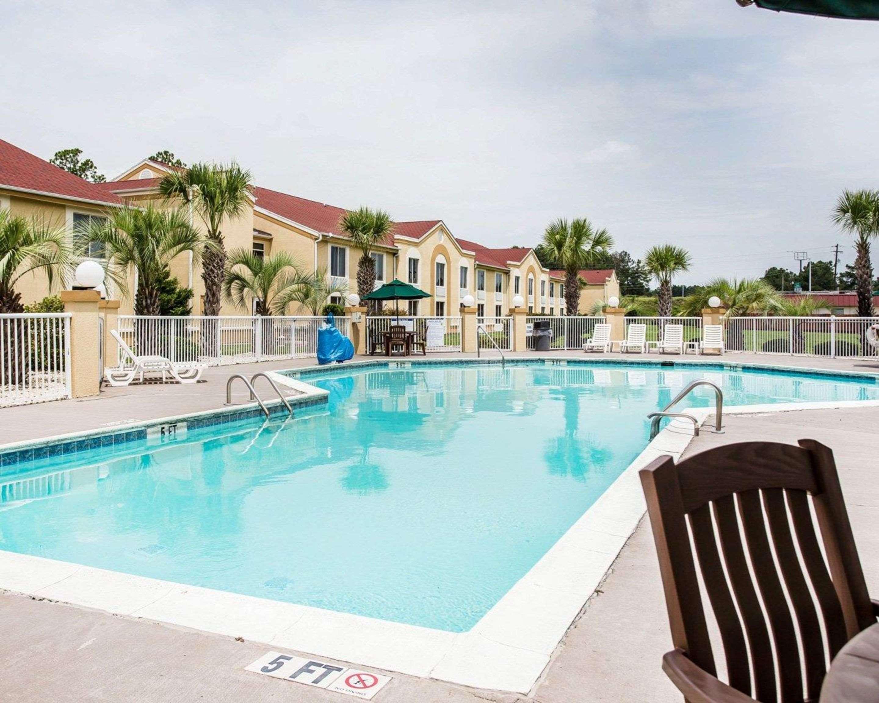 Comfort Inn & Suites Walterboro I-95 Exterior foto